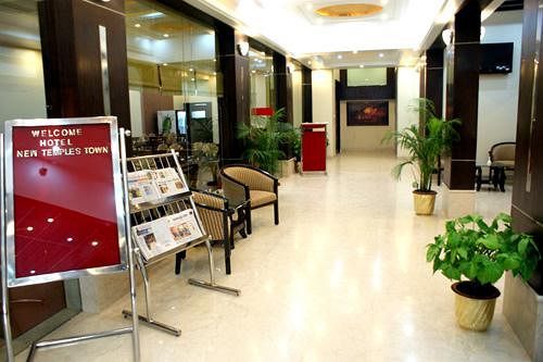 Hotel New Temples Town Varanasi Esterno foto
